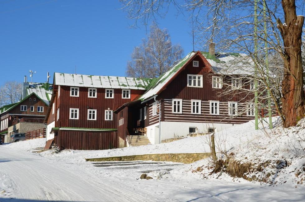 Hotel Peklo Pro Rodiny S Detmi Josefuv Dul Exterior photo