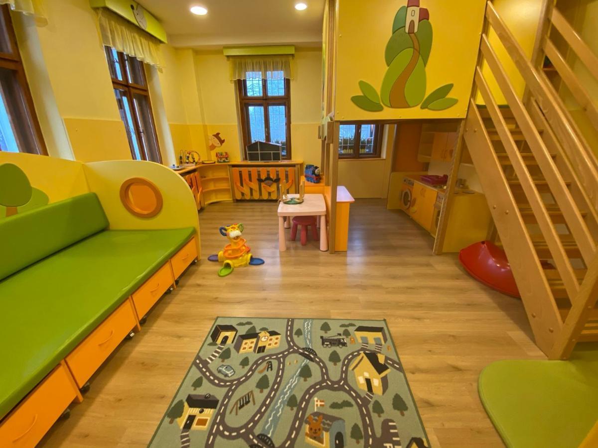 Hotel Peklo Pro Rodiny S Detmi Josefuv Dul Exterior photo