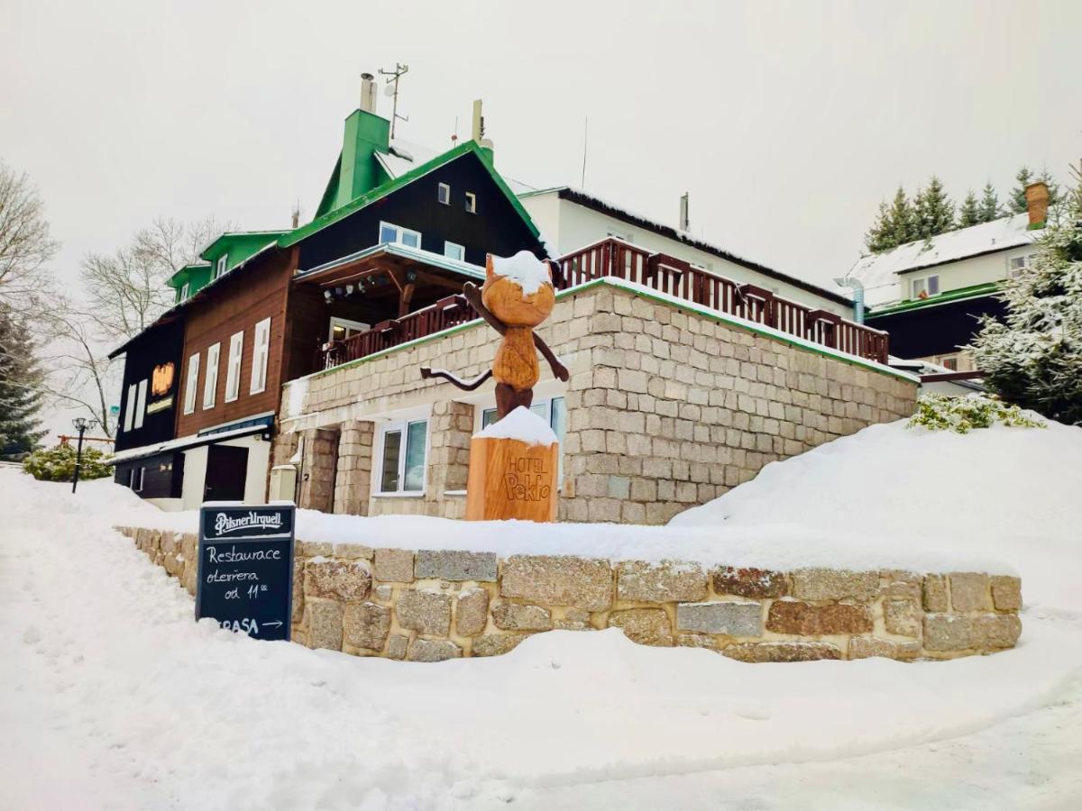 Hotel Peklo Pro Rodiny S Detmi Josefuv Dul Exterior photo